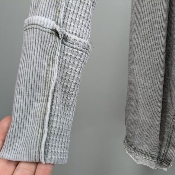 Free People Waffle Knit Top S Green Gray Thermal Long Sleeve Oversize Boho Tee - Picture 2 of 10
